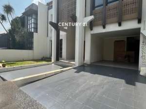 Dijual Rumah Brand New Dalam Town House Di Pondok Labu lokasi di Cilandak, tersedia melalui melalui situs Olx