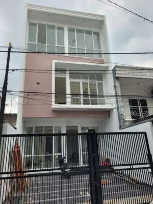 Dijual Rumah Brand New di Janur Kuning Kelapa Gading lokasi di Kelapa Gading, tersedia melalui melalui situs Olx