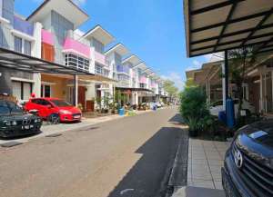DIJUAL RUMAH CANTIK CLUSTER BOHEMIA VILLAGE GADING SERPONG lokasi di kelapa-dua-2, tersedia melalui melalui situs Lamudi