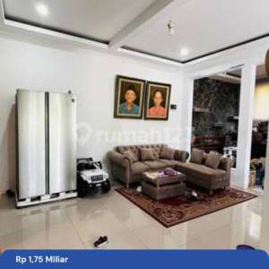 dijual rumah cantik siap huni di ciwaruga sayap gegerkalong setraduta sariwangi setiabudi bandung , tersedia melalui melalui situs Rumah123