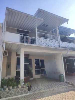 DIJUAL RUMAH CLUSTER SIAP HUNI MINIMALIS CLUSTER MEGAH ARYANA KARAWACI lokasi di Karawaci, tersedia melalui melalui situs Olx