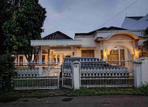 Dijual Rumah Di Cilendek Kota Bogor lokasi di cilendek-barat, tersedia melalui melalui situs Lamudi