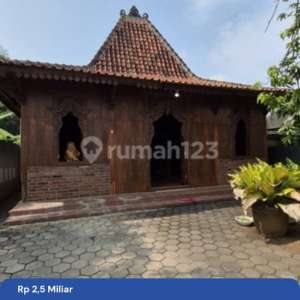 Dijual Rumah Etnik Joglo Di Daerah Bulusan Tembalang , tersedia melalui melalui situs Rumah123