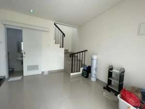 Dijual Rumah Gading Serpong Belakang SMS Cluster British Kennington lokasi di Gading Serpong, tersedia melalui melalui situs Olx