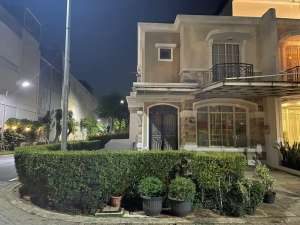Dijual Rumah Green Lake City Cluster Europe lokasi di Cipondoh, tersedia melalui melalui situs Olx
