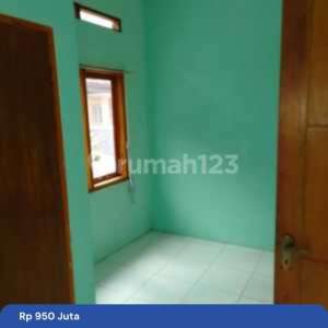 Dijual Rumah Hoek 1,5 Lantai Di Komplek Cipageran Cimahi Utara , tersedia melalui melalui situs Rumah123