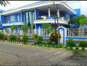 Dijual Rumah HOOK 2 Lantai Jemursari Selatan Surabaya lokasi di Wonocolo, tersedia melalui melalui situs Olx