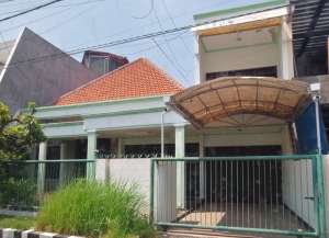 DIJUAL RUMAH MANYAR KARTIKA lokasi di kedungdoro, tersedia melalui melalui situs Lamudi