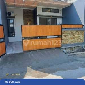 Dijual Rumah Minimalis.siap.huni.taman.nuri Grand Batavia Rumah SHM , tersedia melalui melalui situs Rumah123