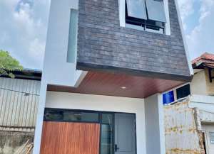 Dijual Rumah Modern 2 Lantai Kekinian Free Biaya All In Dekat Tol Jatiwarna lokasi di ",
          price: `795000000`,
          currency: `IDR`
    };


    let pageData = {
        viewPhoneModalField: , tersedia melalui melalui situs Lamudi