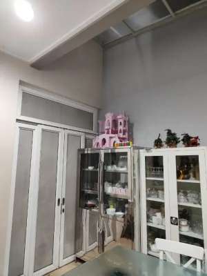 Dijual Rumah PIK 2 uk 8x15 Furnish Kondisi Rapih lokasi di Teluknaga, tersedia melalui melalui situs Olx