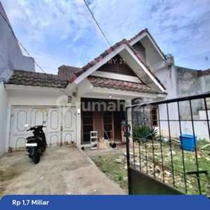 Dijual Rumah Strategis Di Cipadu Tangerang , tersedia melalui melalui situs Rumah123