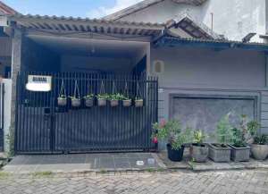 Dijual Rumah Terawat di TPI Wiyung Surabaya lokasi di wiyung, tersedia melalui melalui situs Lamudi