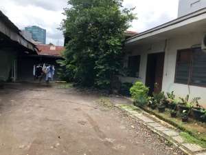 DIJUAL RUMAH TN ABANG JAKPUS HRG BAWAH NJOP DIAPIT 2 JLN BESAR lokasi di Gambir, tersedia melalui melalui situs Olx