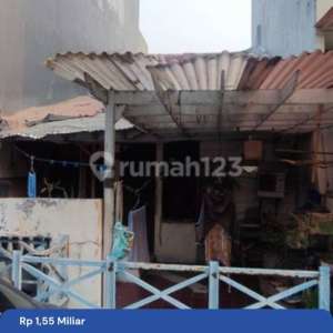 Dijual Rumah Tua di Kelapa Gading, Butuh Renovasi , tersedia melalui melalui situs Rumah123