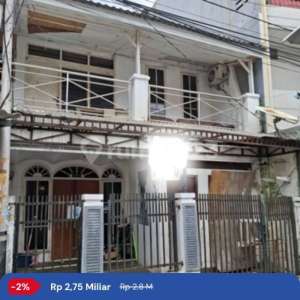 Dijual, Rumah Tua Hitung Tanah di Taman Apel, Tanjung Duren , tersedia melalui melalui situs Rumah123