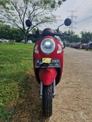 Jual bekas Dijual Scoopy Stylish 2021 red matte,lokasi di Duren Sawit