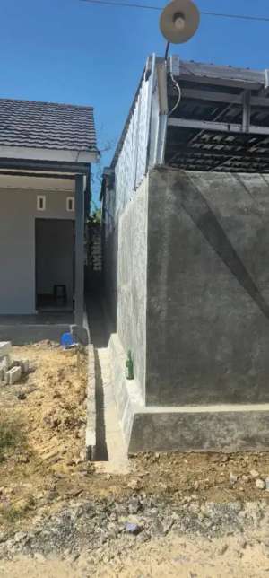 Dijual TanahBangunannya lokasi di Banjar Baru Utara, tersedia melalui melalui situs Olx