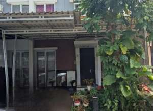 Dijual TERMURAH Rumah Milano Village Gading Serpong lokasi di ",
          price: `1600000000`,
          currency: `IDR`
    };


    let pageData = {
        viewPhoneModalField: , tersedia melalui melalui situs Lamudi