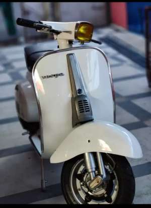 Jual bekas Dijual Vespa PTS,lokasi di Tembalang