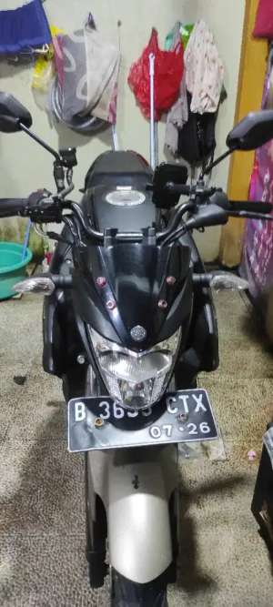 Jual bekas DIJUAL YAMAHA VIXION LED 2021 SURAT LENGKAP,lokasi di Benda