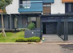 Disewa Rumah Mozart Gading Serpong lokasi di ",
          price: `0`,
          currency: ``
    };


    let pageData = {
        viewPhoneModalField: , tersedia melalui melalui situs Lamudi