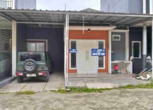 Disewakan Cluster Redland Belakang Sekolah Mentari Bintaro Area Sektor 9 lokasi di pondok-aren, tersedia melalui melalui situs Lamudi