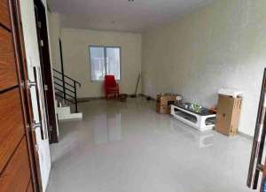 DISEWAKAN Rumah 2 lantai Nicco Residence dekat kampus universal, pasar cahaya garden batam center lokasi di kampung-pelita, tersedia melalui melalui situs Lamudi