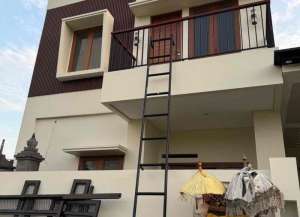 DISEWAKAN RUMAH BARU VIEW SAWAH DEKAT MALL LIVING WORLD IC lokasi di denpasar-utara, tersedia melalui melalui situs Lamudi