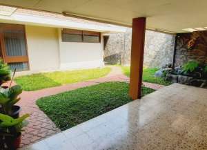 Disewakan Rumah besar dan bagus serta terawat disukajadi lokasi di ",
          price: `350000000`,
          currency: `IDR`
    };


    let pageData = {
        viewPhoneModalField: , tersedia melalui melalui situs Lamudi