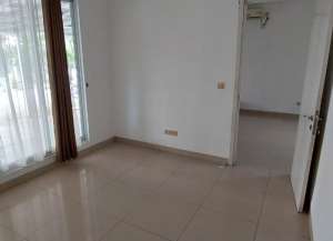 Disewakan Rumah Cluster Australia Green Lake lokasi di ",
          price: `75000000`,
          currency: `IDR`
    };


    let pageData = {
        viewPhoneModalField: , tersedia melalui melalui situs Lamudi