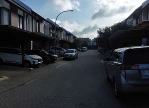 Disewakan Rumah di Kota Baru Parahyangan Bandung, Rumah Baru 2 Lantai lokasi di ",
          price: `90000000`,
          currency: `IDR`
    };


    let pageData = {
        viewPhoneModalField: , tersedia melalui melalui situs Lamudi