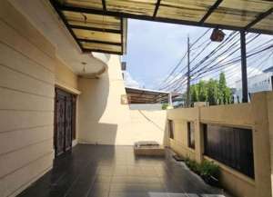Disewakan Rumah Komplek Taman Permata Indah TPI 2 Lantai Furnished Lengkap Luas 8x19m2 Minimal Sewa 2 Tahun Dekat Pasar Teluk Gong Jakarta Barat lokasi di pejagalan, tersedia melalui melalui situs Lamudi