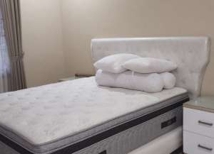 DISEWAKAN RUMAH MEWAH FULL FURNISH 2 LANTAI UKURAN 9X20 DICLUSTER MENTENG VILLAGE lokasi di kelapa-dua-2, tersedia melalui melalui situs Lamudi