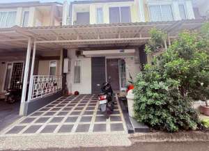 DISEWAKAN RUMAH PURI BETA 2 FULL FURNISH SIAP HUNI lokasi di larangan-3, tersedia melalui melalui situs Lamudi