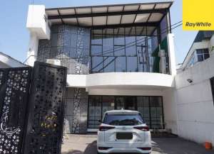 Disewakan Rumah Resto Dijalan Pacar Surabaya lokasi di ketabang, tersedia melalui melalui situs Lamudi