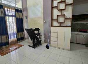 Disewakan Rumah Tahunan di Grand Depok City, Jawa Barat lokasi di ",
          price: `35000000`,
          currency: `IDR`
    };


    let pageData = {
        viewPhoneModalField: , tersedia melalui melalui situs Lamudi