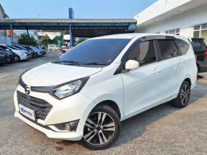 Jual bekas DP MURAH - Daihatsu Sigra 1.0 M Bensin-MT 2018,lokasi di 