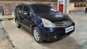 Jual bekas DP MURAH Nissan Grand livina 1.5 XV Bensin-AT CTMZB,lokasi di 