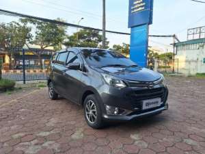 Jual bekas DP Rendah 5JT Daihatsu Sigra 1.2 R Bensin-MT 2017 Abu-Abu,lokasi di 