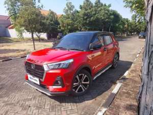 Jual bekas DP RENDAH Daihatsu Rocky 1.0 R ADS Two Tone Bensin-MT-2021 MERAH sFR,lokasi di 
