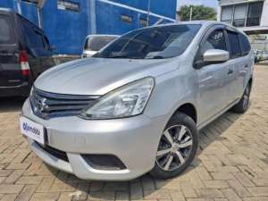 Jual bekas DP RENDAH Nissan Grand livina 1.5 SV Bensin-AT 2017 BOHS,lokasi di 