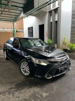 Jual bekas dp15jt Toyota Camry 2.5 V AT MATIC 2017 vtil hybrid 2018 accord,lokasi di 