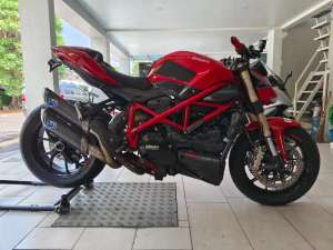 Jual bekas Ducati Street fighter 848 Harley tmax xadv,lokasi di Karawang Barat