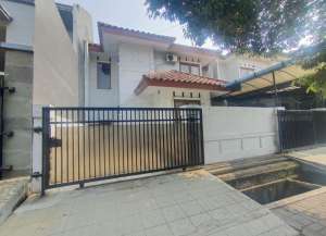 Fchh. Rumah Disewakan di Resinda Karawang lokasi di ",
          price: `55000000`,
          currency: `IDR`
    };


    let pageData = {
        viewPhoneModalField: , tersedia melalui melalui situs Lamudi