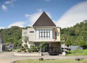 Fontana Attic lokasi di kalirejo, tersedia melalui melalui situs Lamudi