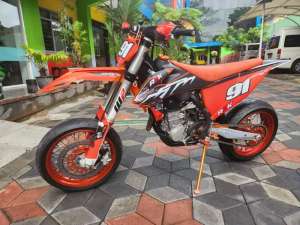 Jual bekas FOR SALE KTM SUPERMOTO,lokasi di Blimbing