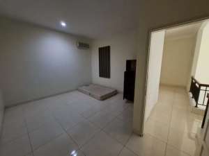 For Sale Rumah Greenville Jakarta Barat lokasi di Tanjung Duren, tersedia melalui melalui situs Olx