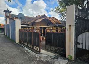 FOR SALE RUMAH KOST 2LT HITUNG TANAH LOKASI PREMIUM SANUR lokasi di denpasar-selatan, tersedia melalui melalui situs Lamudi