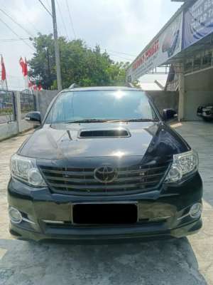 Jual bekas Fortuner 2.5 G Manual 2015,lokasi di 